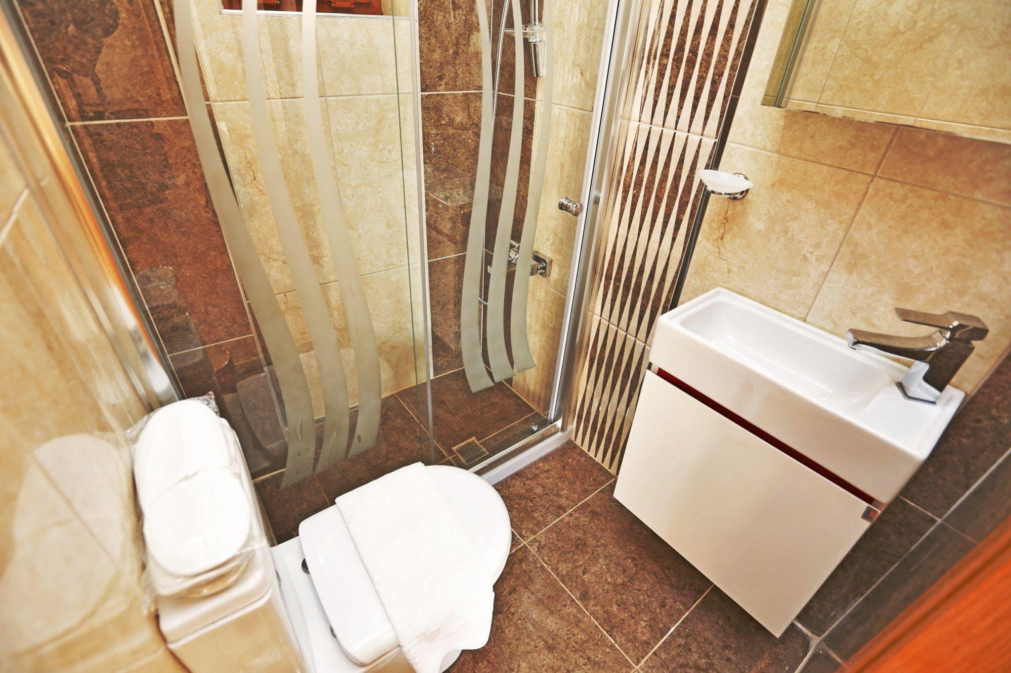 Camelot Apartment Istanbul Ngoại thất bức ảnh