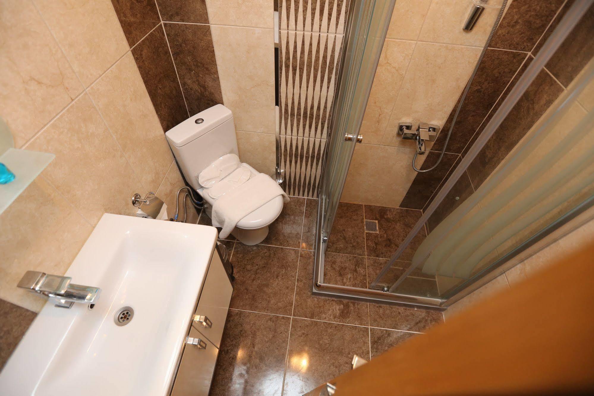 Camelot Apartment Istanbul Ngoại thất bức ảnh