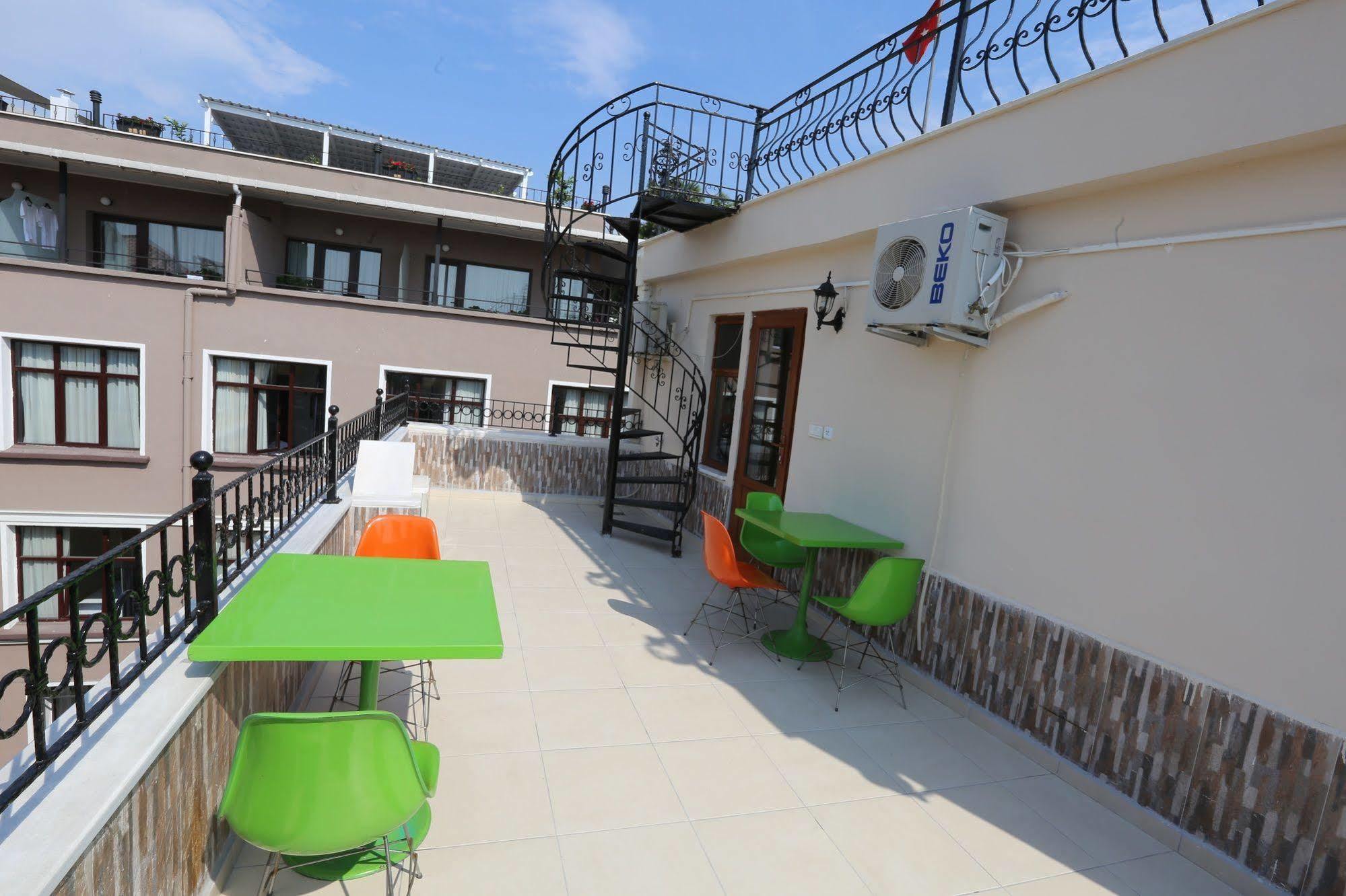Camelot Apartment Istanbul Ngoại thất bức ảnh